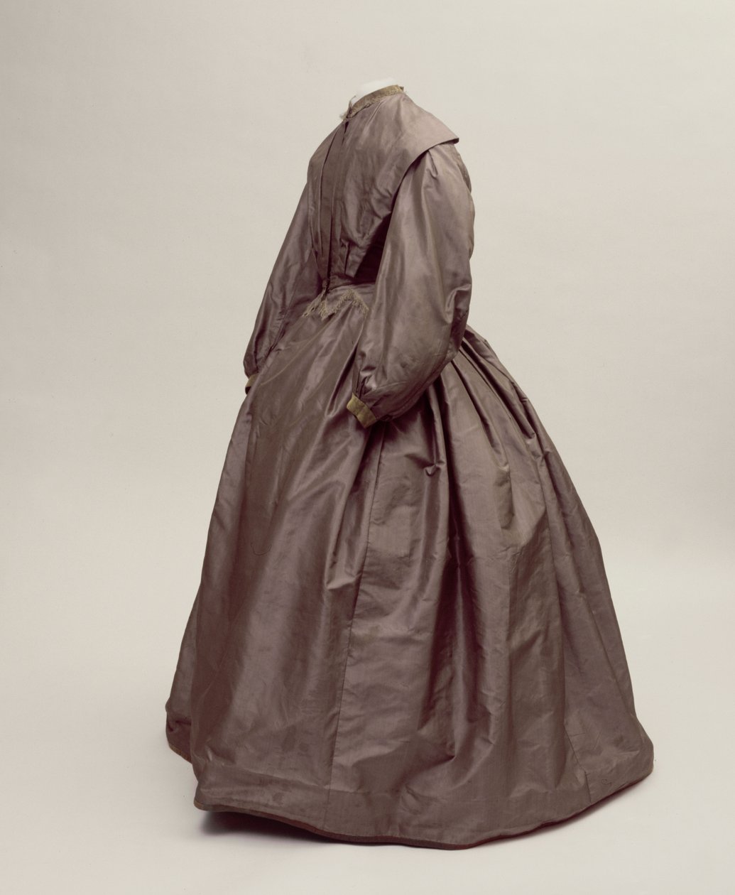 Charlotte Brontes veda elbisesi (tekstil) by English School
