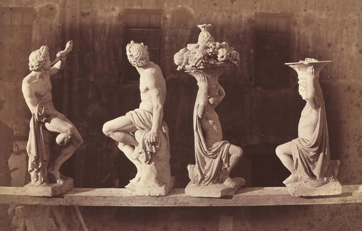 Dört Heykel by Adolphe Terris