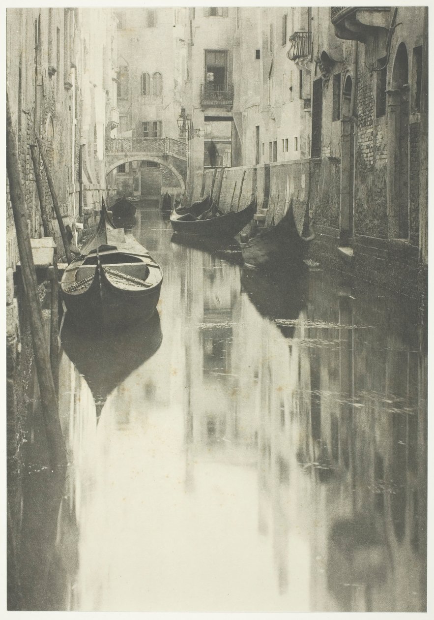 Bir Venedik Kanalı, 1894, 1897 basılmış. by Alfred Stieglitz