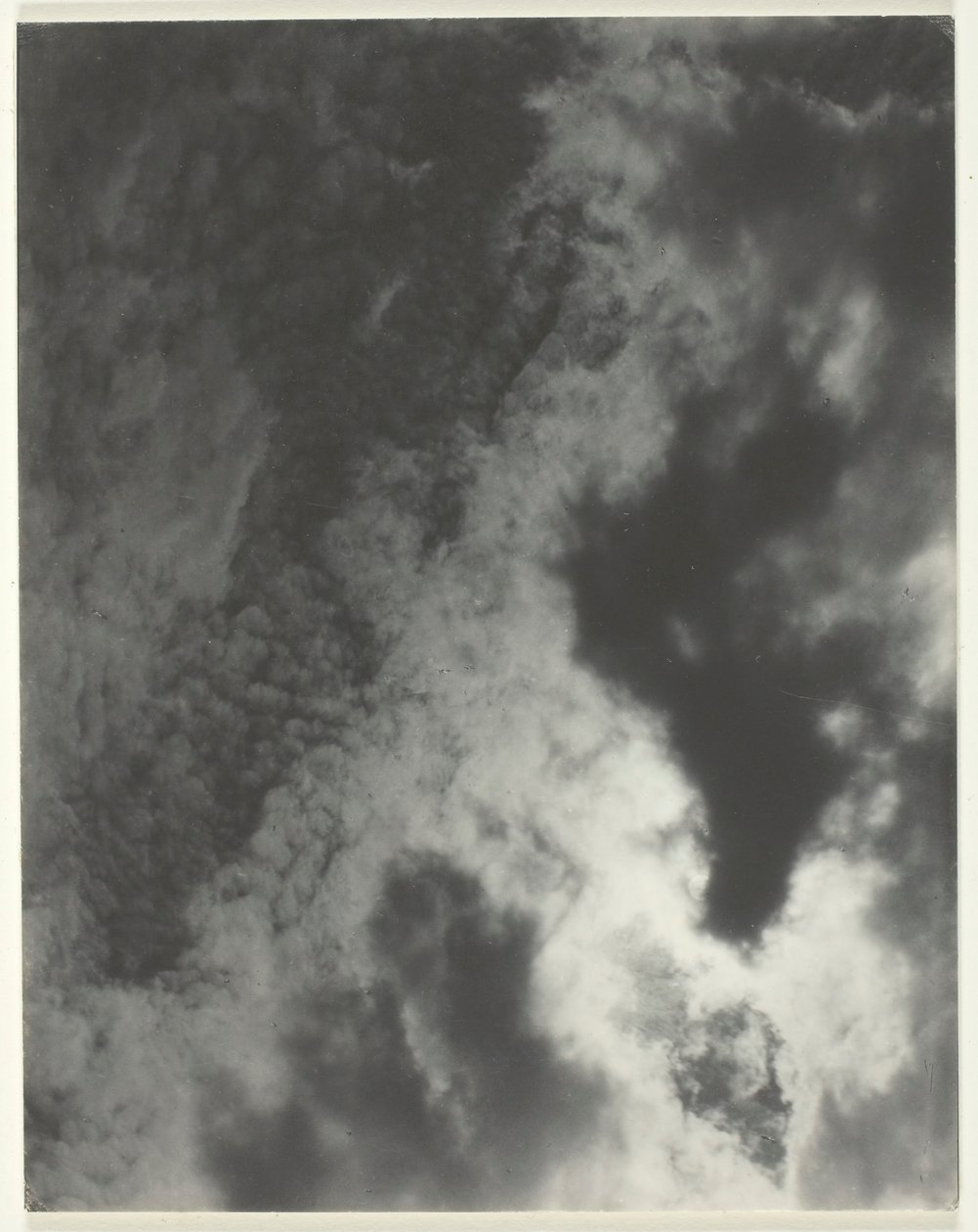 Eşdeğer, 1925. by Alfred Stieglitz