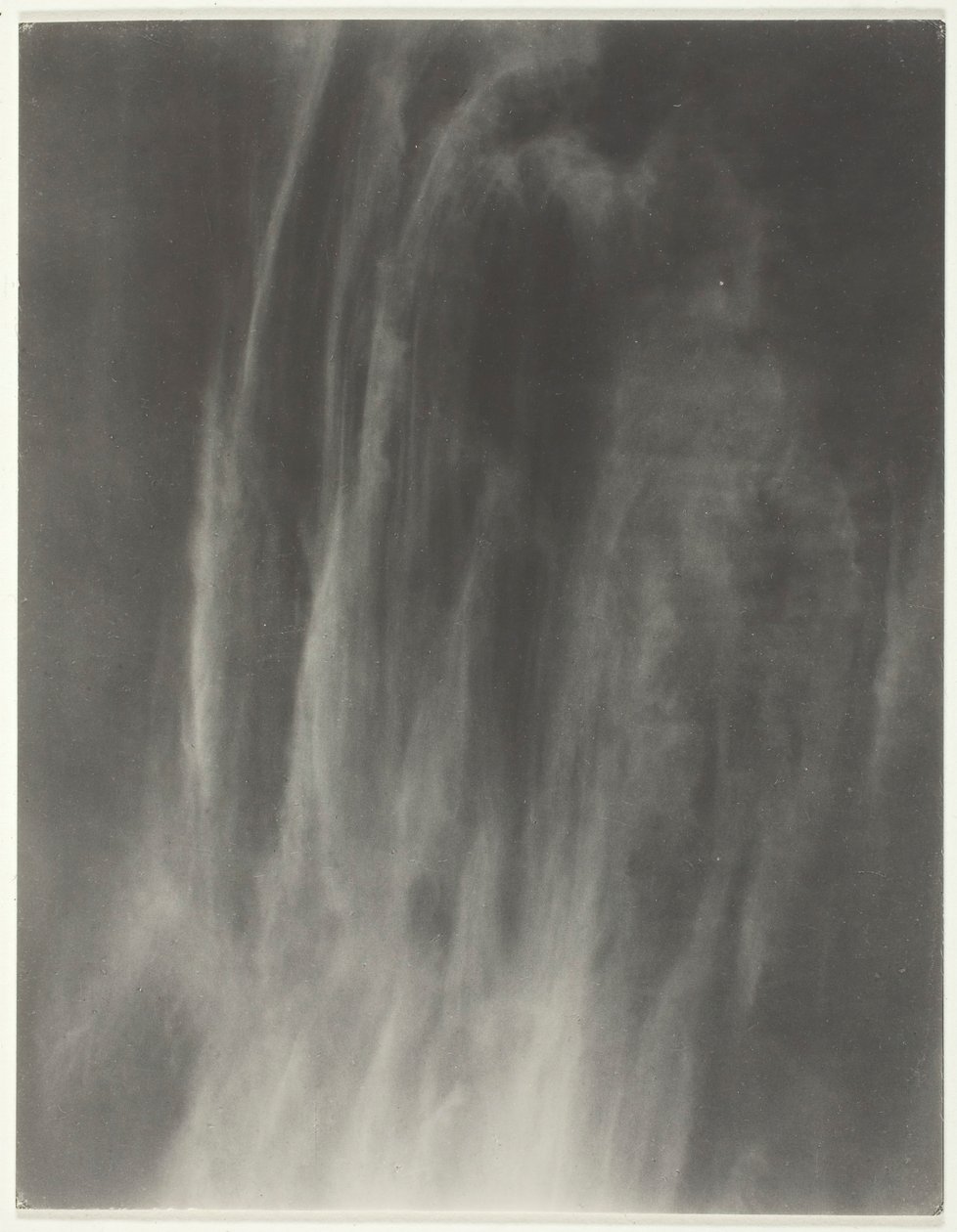Eşdeğer, 1925. by Alfred Stieglitz