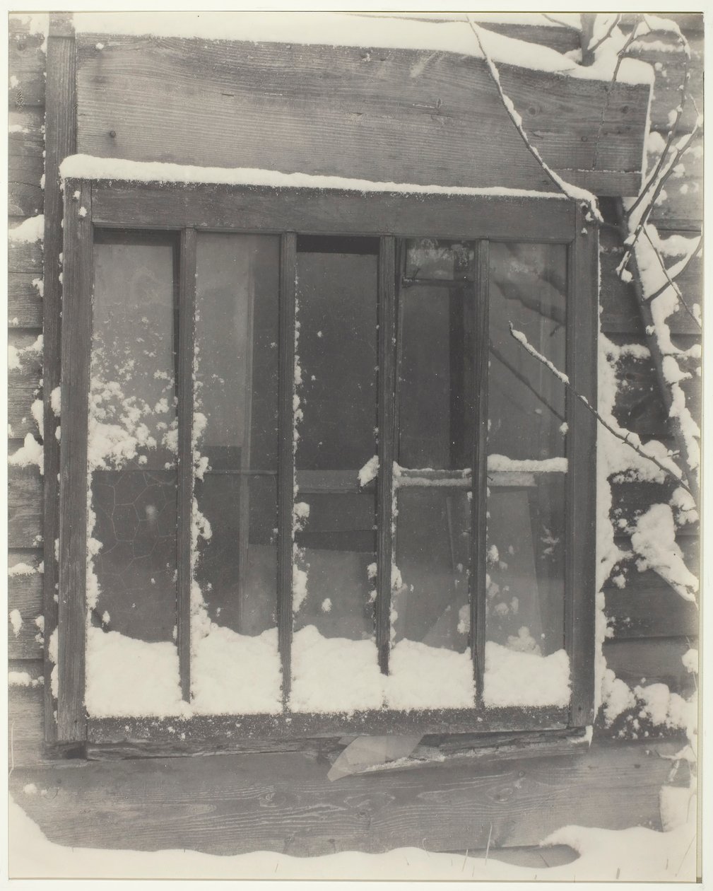 Pencere: Ahşap, Cam, Kar, 1923. by Alfred Stieglitz