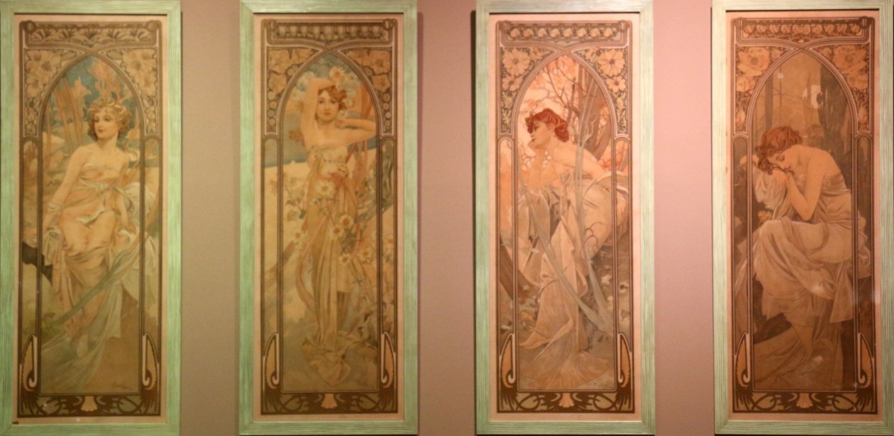 Dört mevsim veya günün bir kısmı by Alphonse Mucha