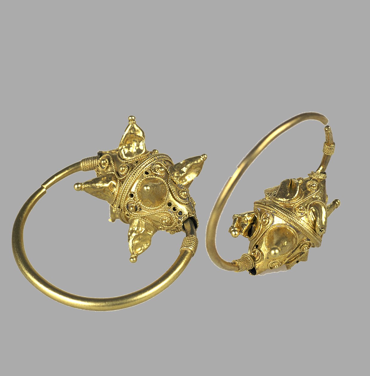 Altın kolye Kolt, 11.-12. yüzyıl by Ancient Russian Art