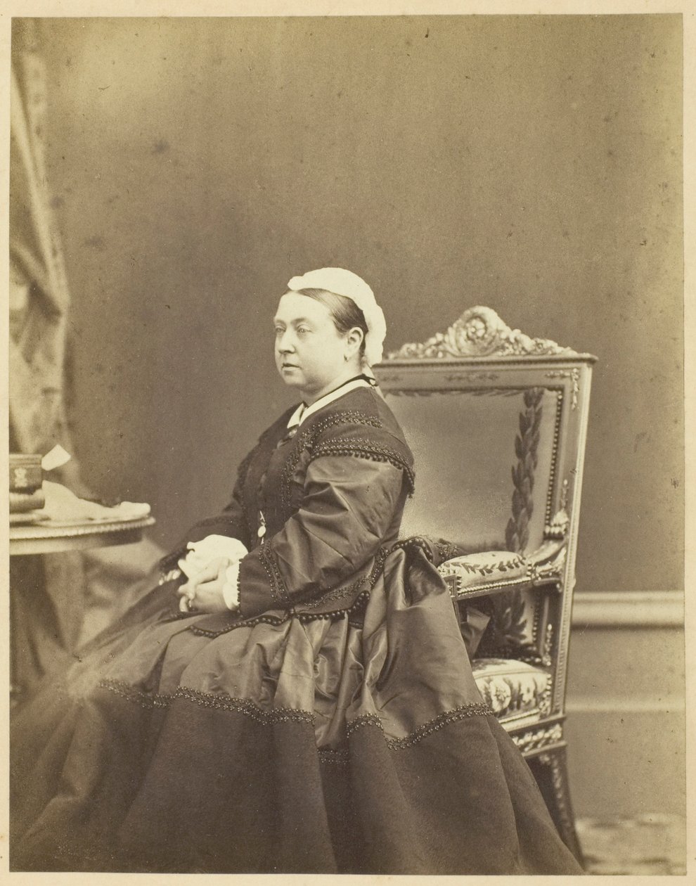 Majesteleri, Kraliçe Victoria by Andre Adolphe Eugene Disderi