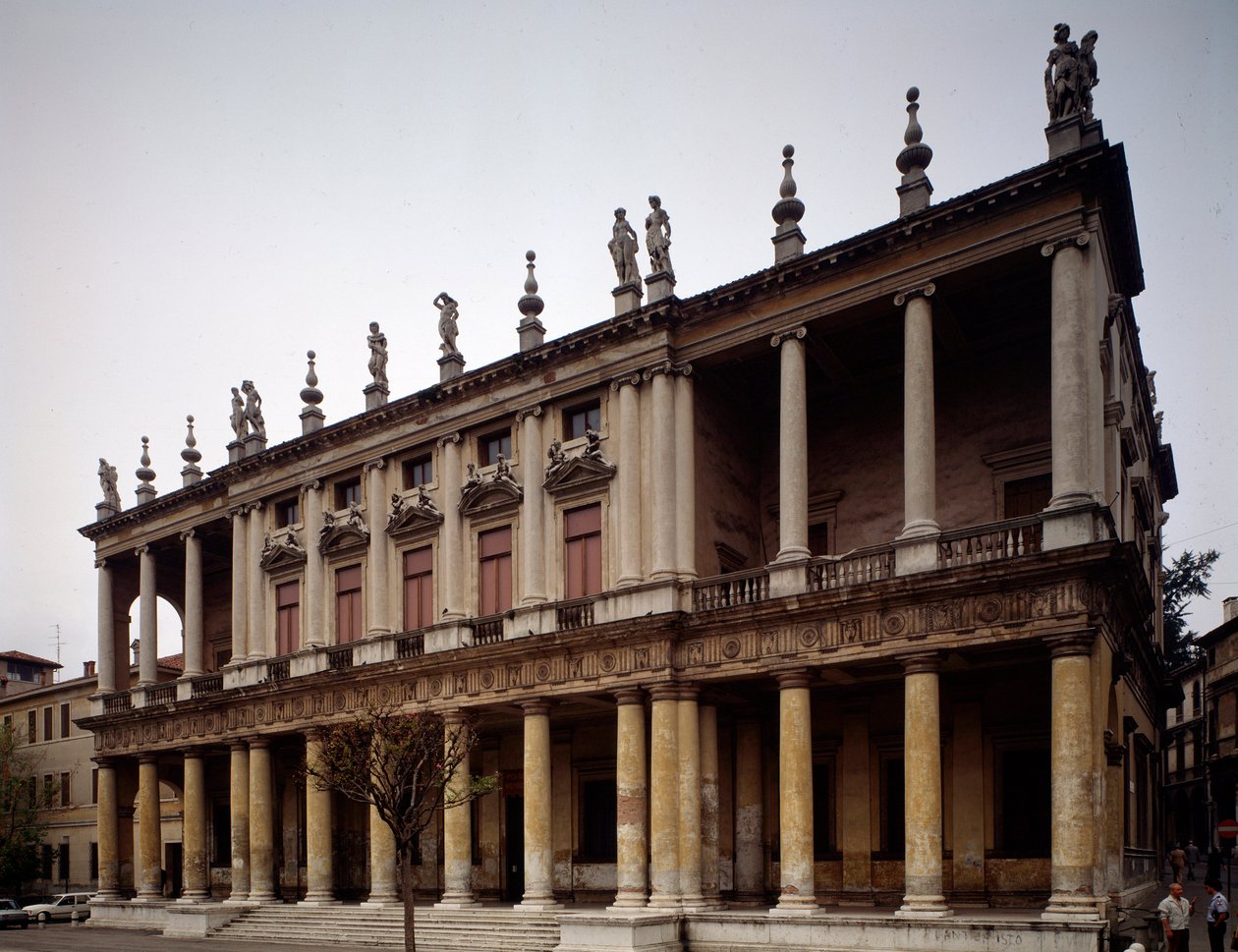 Chiericati sarayının cephesi by Andrea Palladio