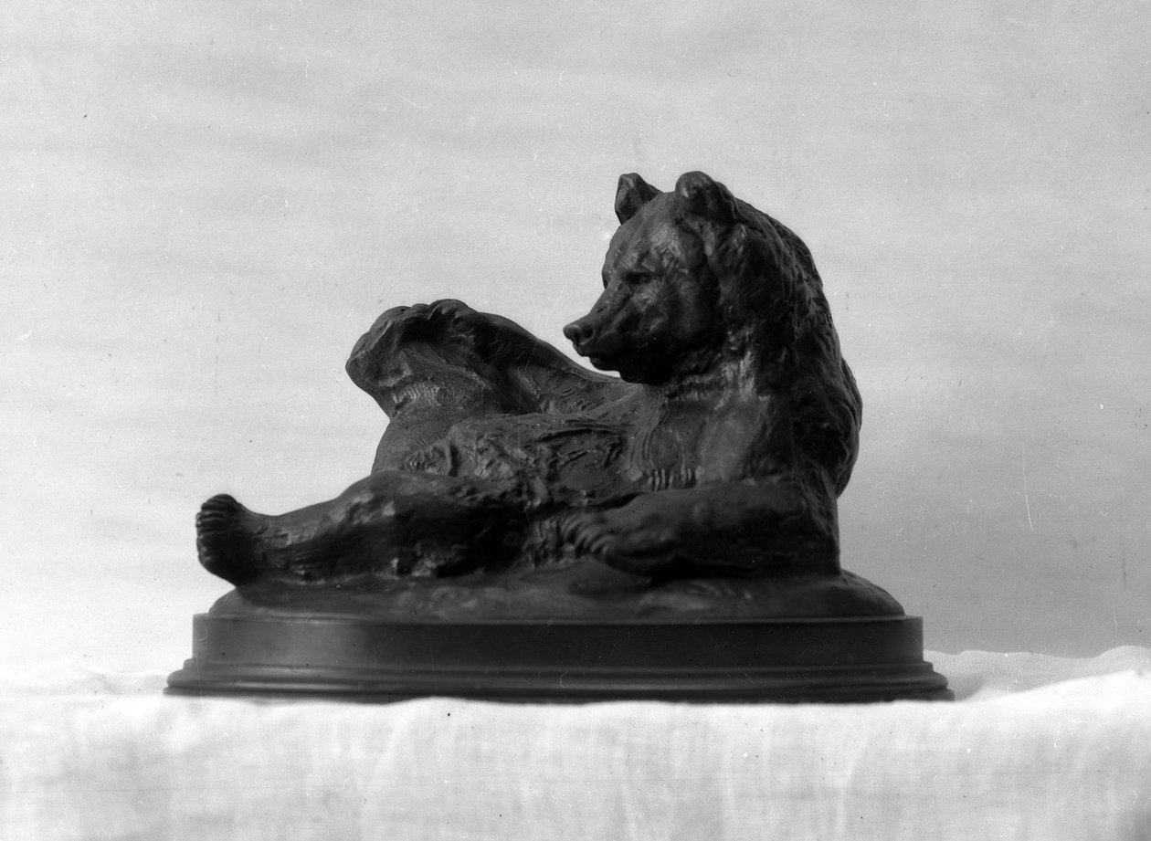 Oturan Ayı, 1833 model (bronz) by Antoine Louis Barye
