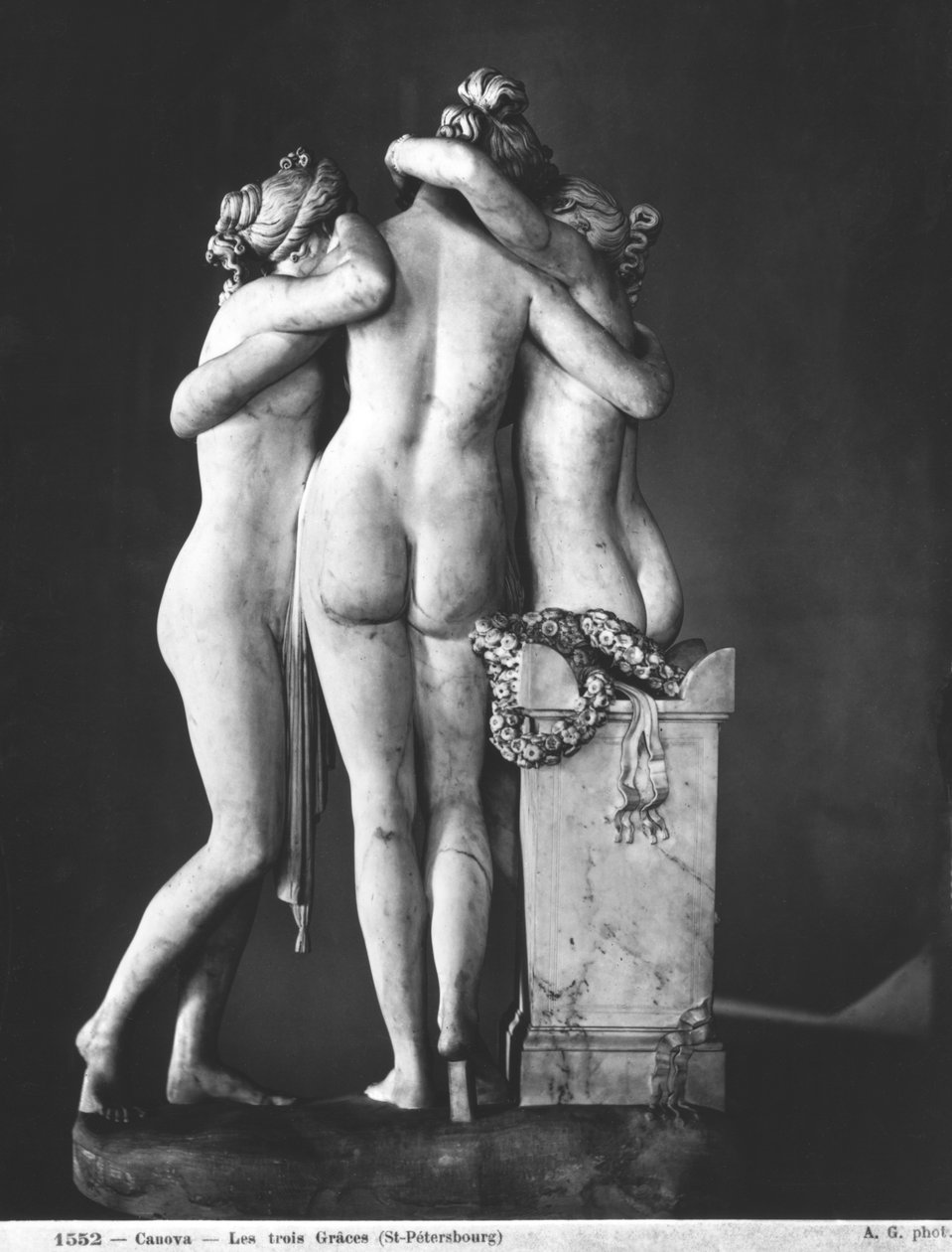Three Graces, 1812-16 (mermer) (ayrıca bkz. 266966 ve 266967) by Antonio Canova