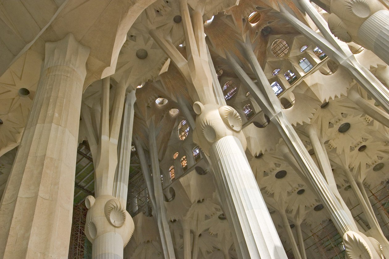 ಸೀಲಿಂಗ್ ಆಂತರಿಕ ಟರ್ಕಿ by Antonio Gaudi