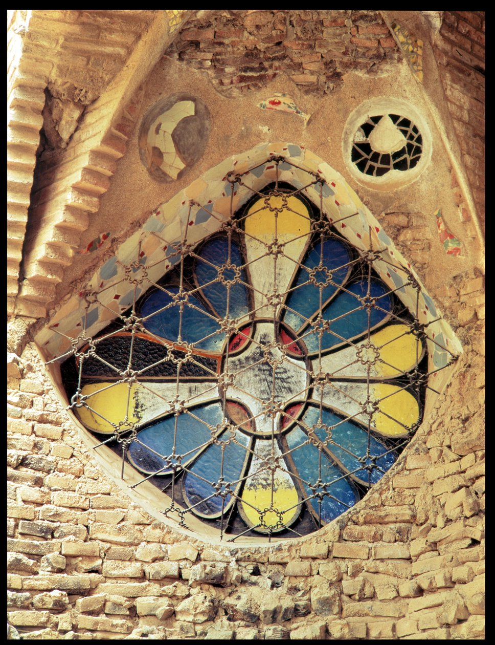 Vitray pencere by Antonio Gaudi