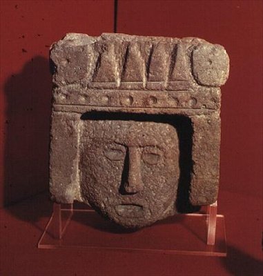 Aztek oyma kafa by Aztec