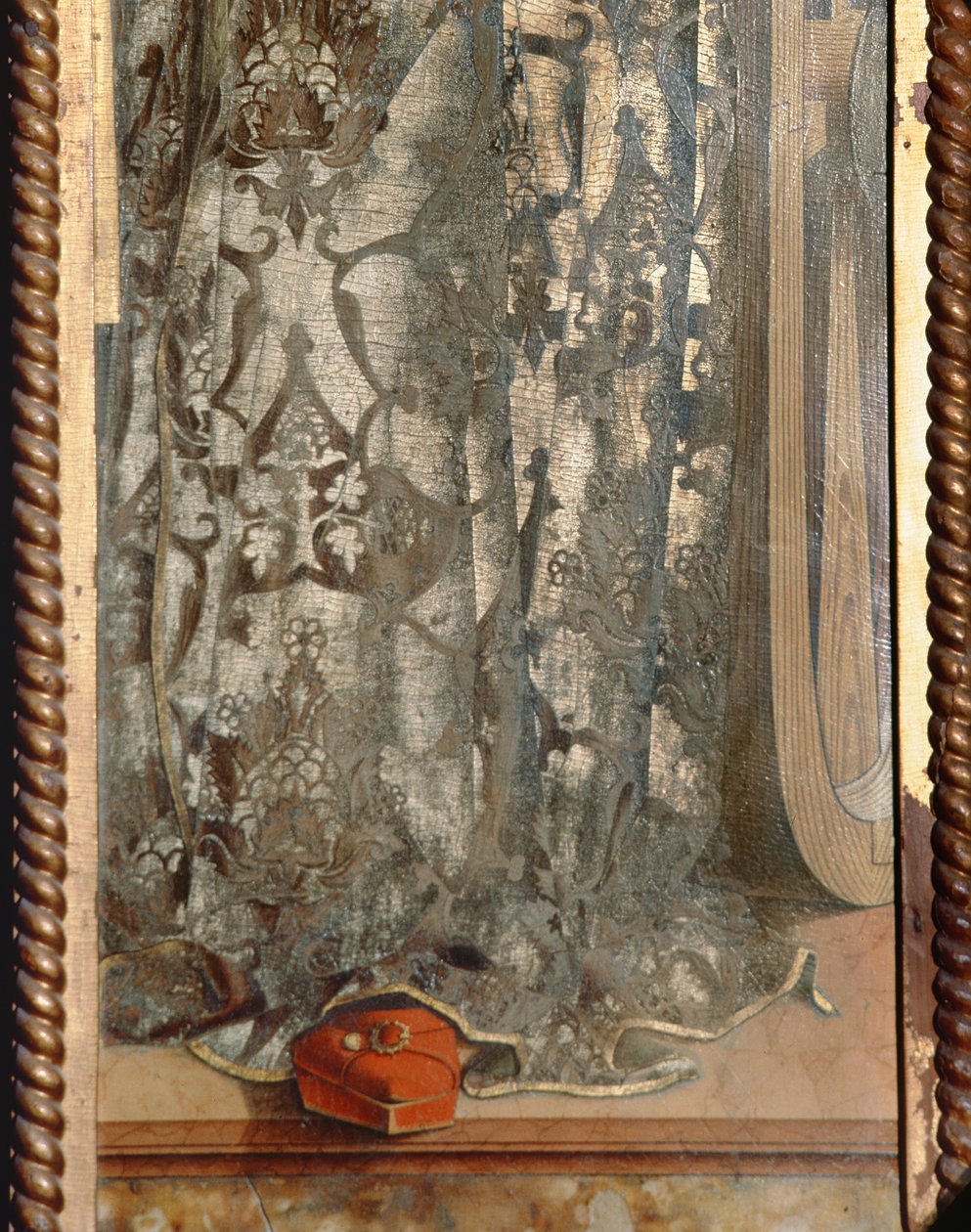 Aziz Catherine, cübbesinin paneldeki Santa Lucia triptik mizacından detayı bkz. 76683 by Carlo Crivelli