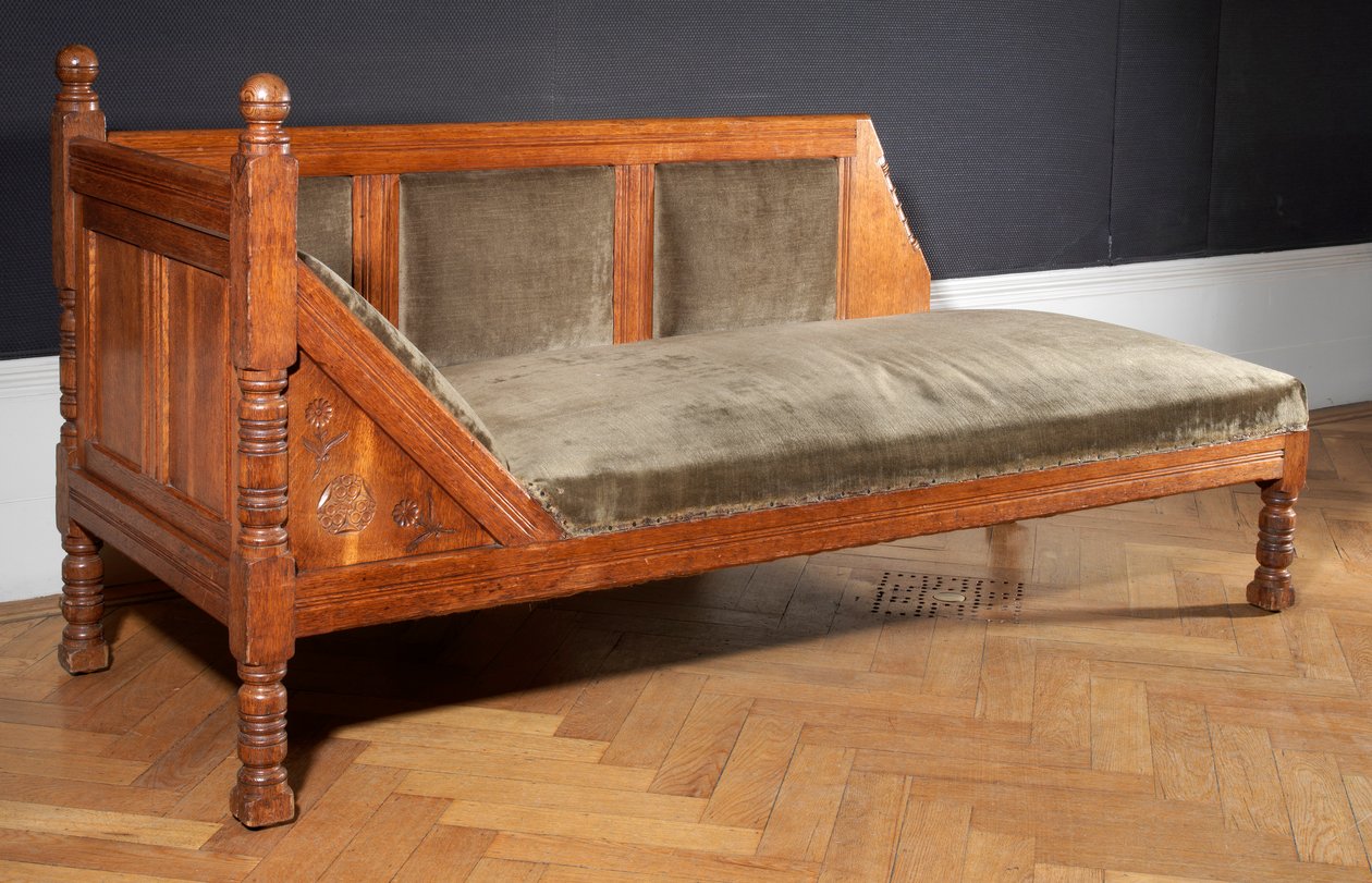 Misafir odası kanepesi, yaklaşık 1874 (meşe) by Charles Lock Eastlake