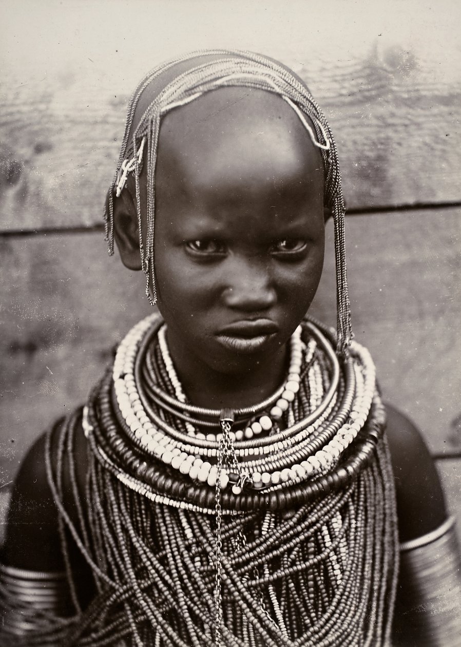 Şefin kızı Mombasa, Uganda (jelatin gümüş baskı) by D. V. F. Figueira