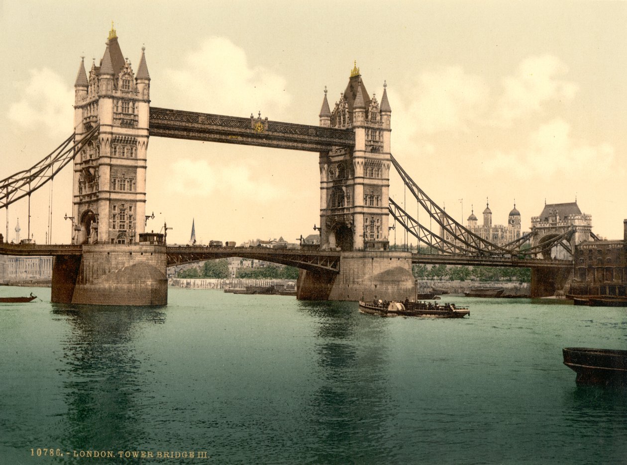 Tower Bridge, Londra by Detroit Photographic Co.