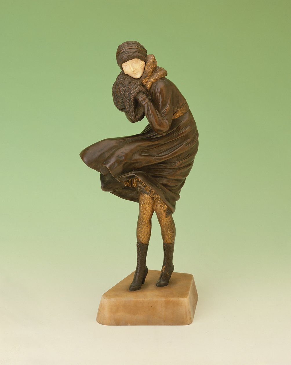 The Squall (bronz ve fildişi) by Dimitri Chiparus