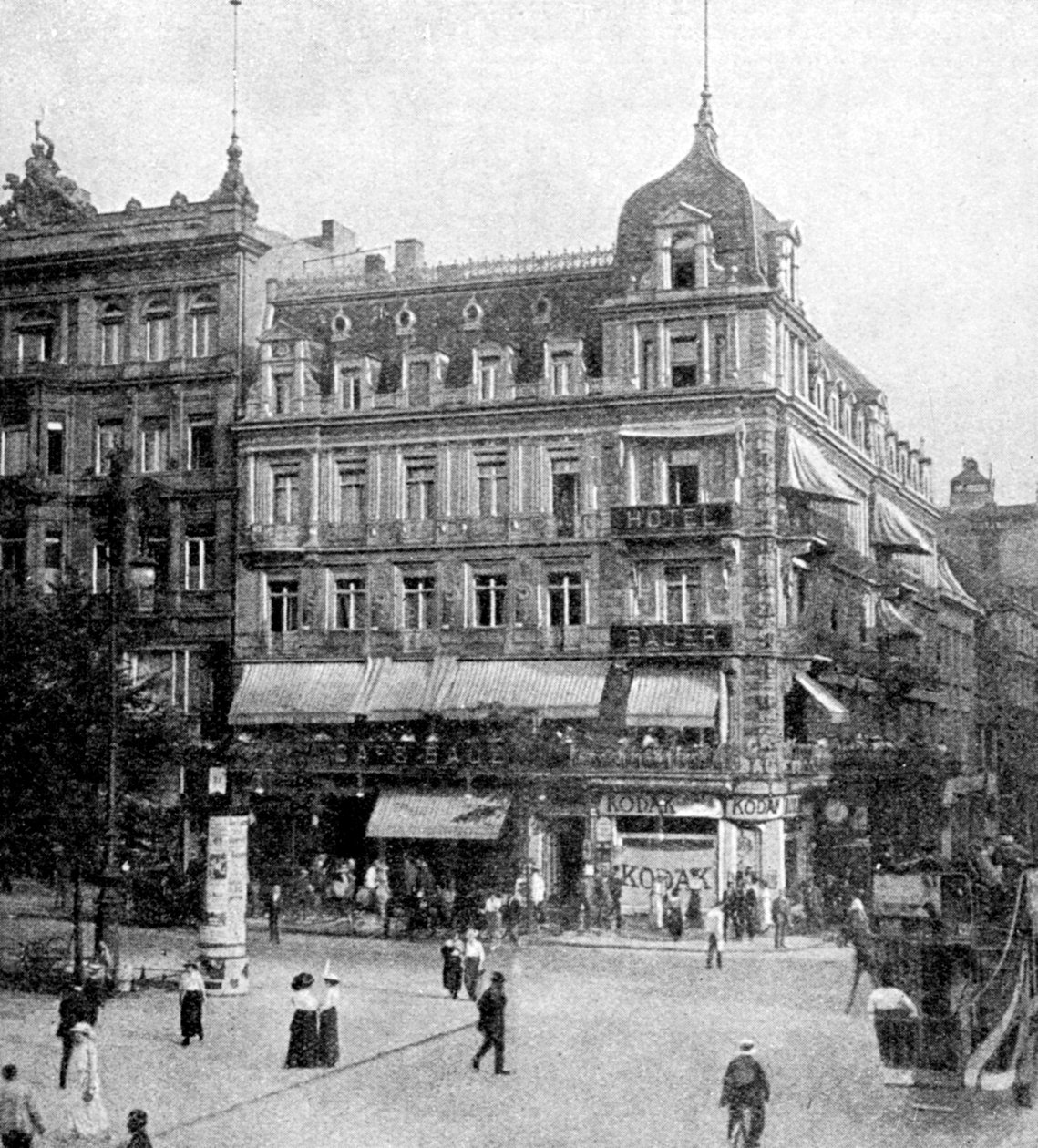 Berlin, Almanya, 1922. by Donald McLeish