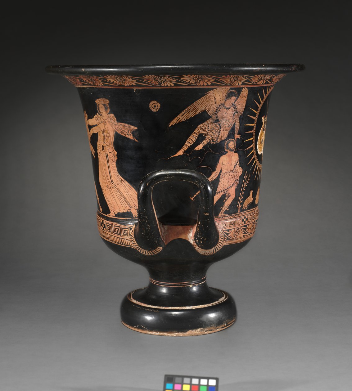 Kırmızı figürlü bir lekythos