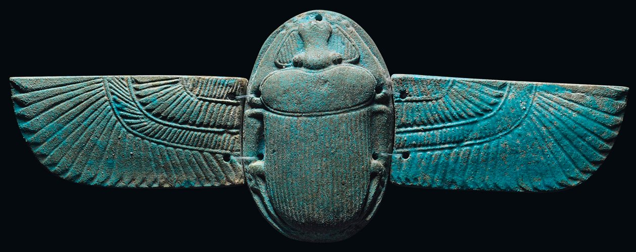 Bir Mısır fayans kanatlı bok böceği, c. MÖ 664-30 by Egyptian
