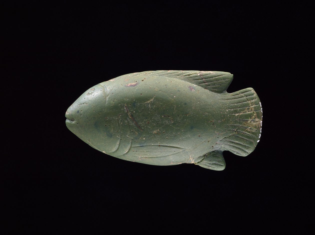 Balık şekilli tabak (cam) by Egyptian 18th Dynasty
