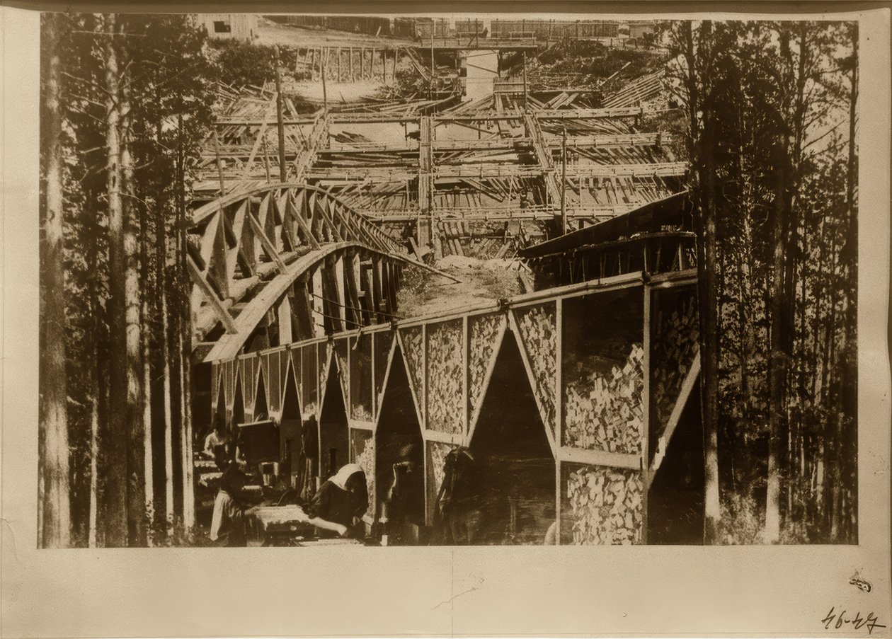 köprü by Eliezer Markowich Lissitzky