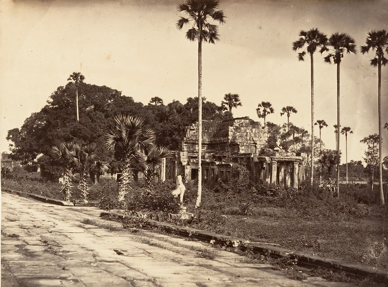 Güney dış aedicule, 1866. by Emile Gsell