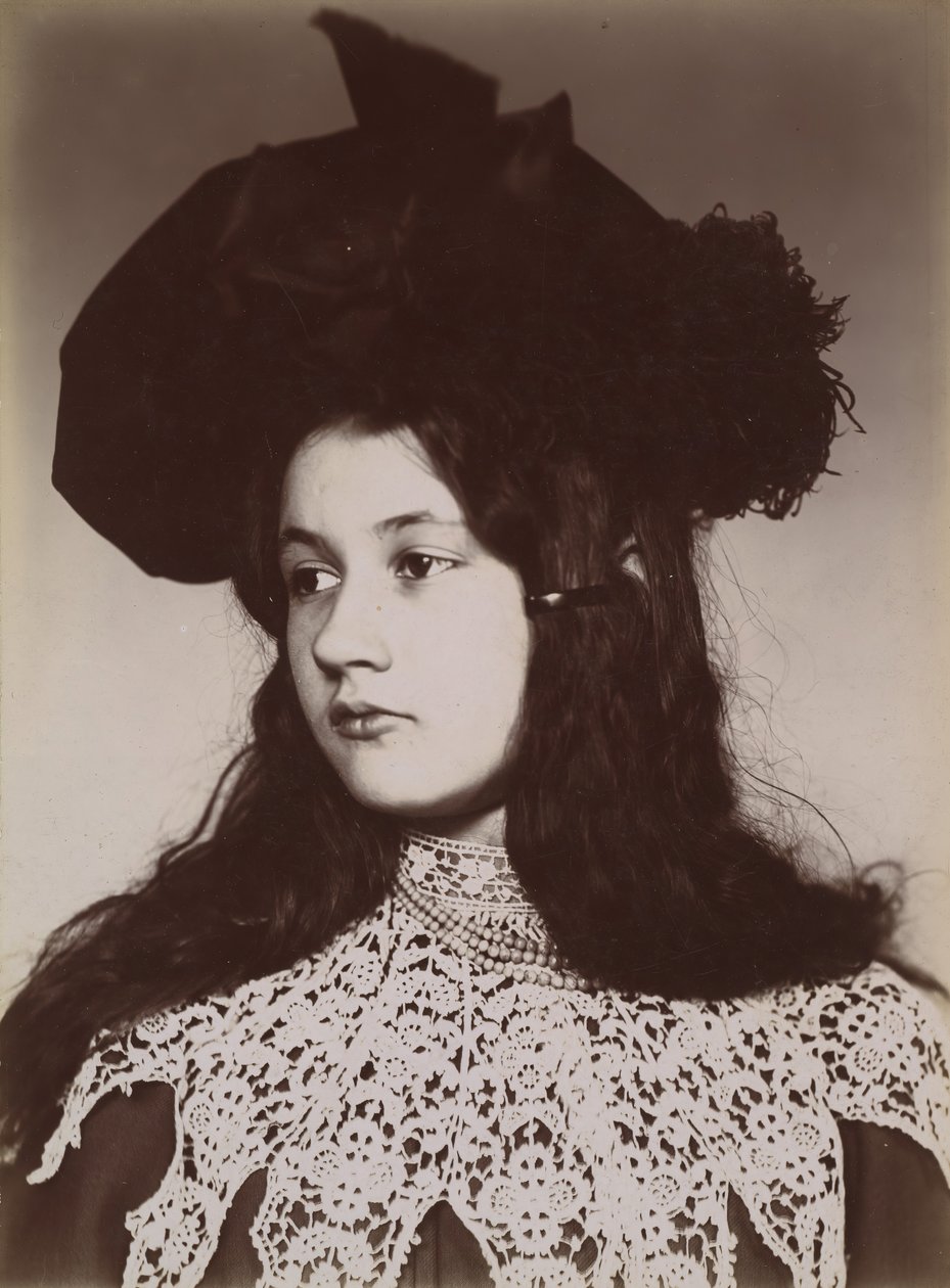 Denise Zola, yak. 1900. by Emile Zola