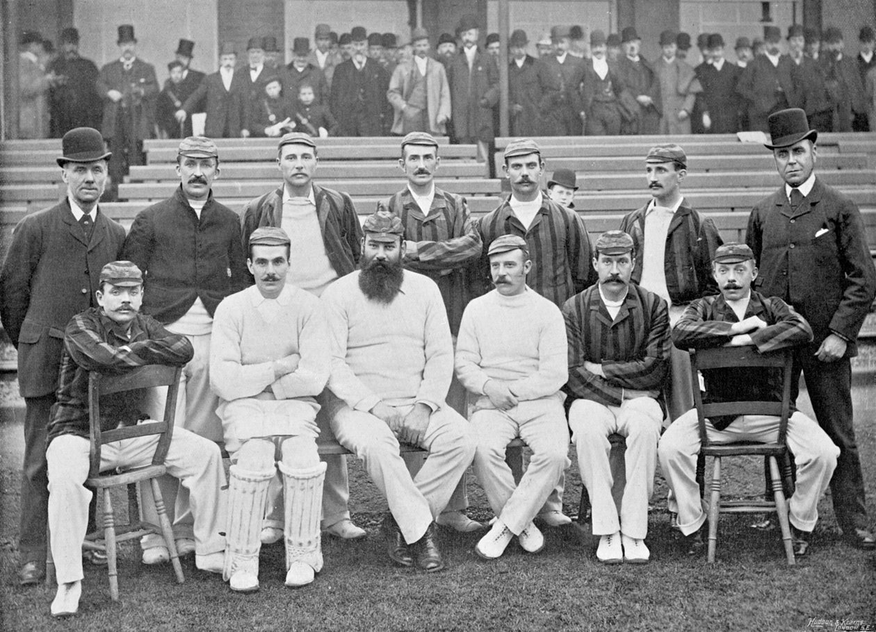 Lord Sheffields İngiltere ekibi, Hudson ve Kearns tarafından yayınlanan, Ünlü Cricketers and Cricket Grounds