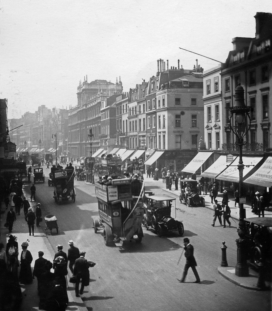 Piccadilly, Londra by English Photographer