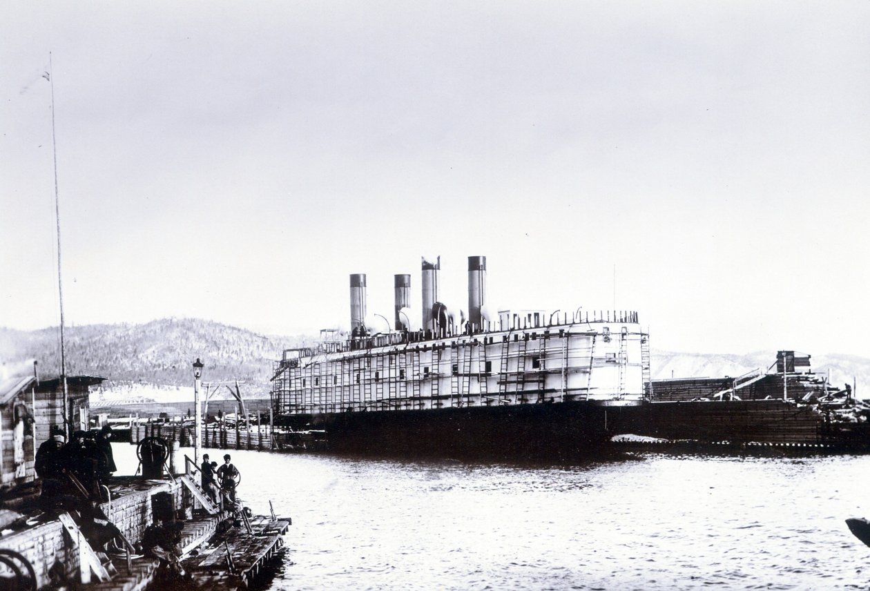 Buz kıran tren vapuru SS Baykal, Baykal Gölü by English Photographer