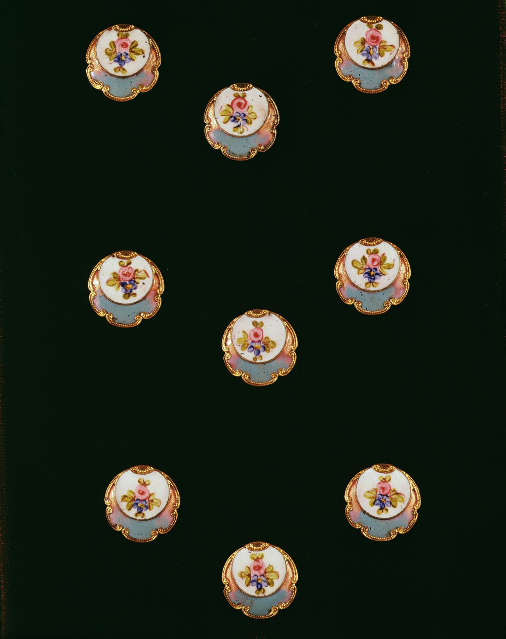 Düğmeler (emaye) by English School