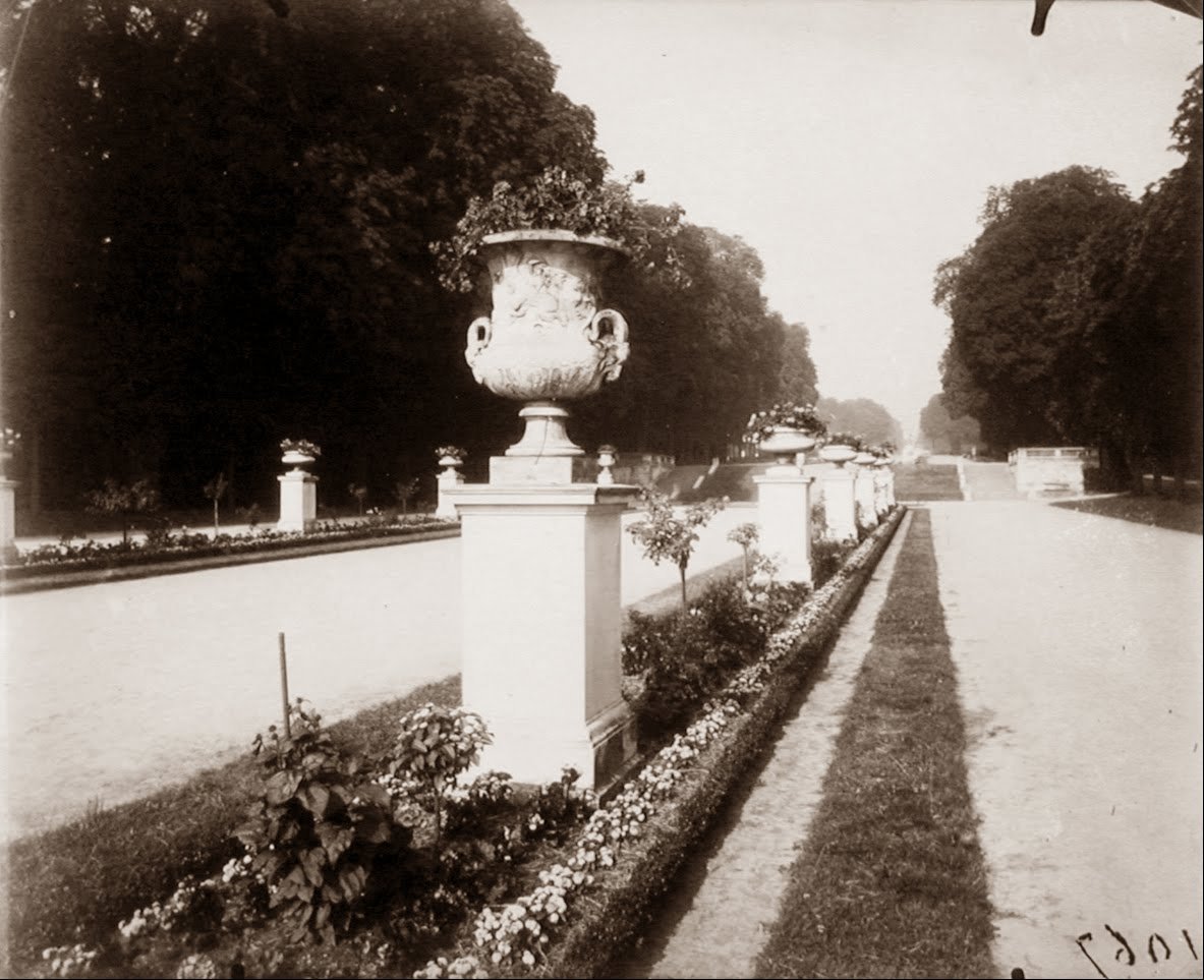 Aziz Bulut by Eugène Atget