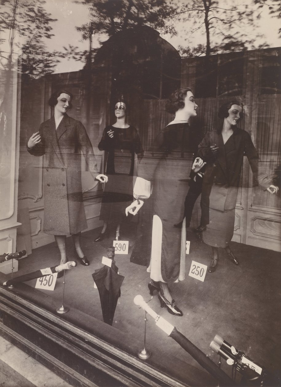 Vitrin, avenue des Gobelins by Eugène Atget