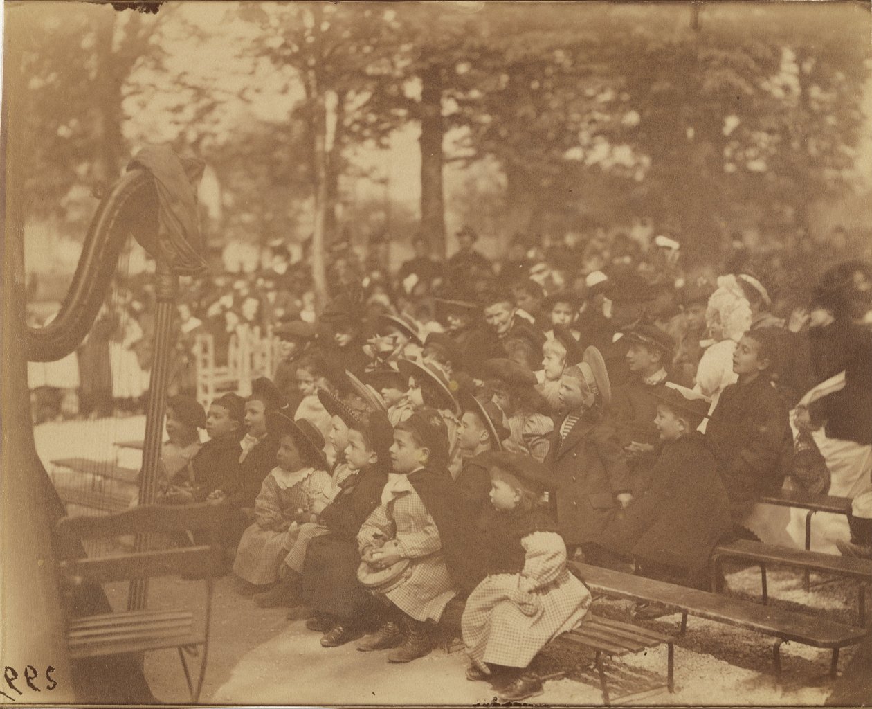 Guignol, Lüksemburg Bahçeleri by Eugène Atget