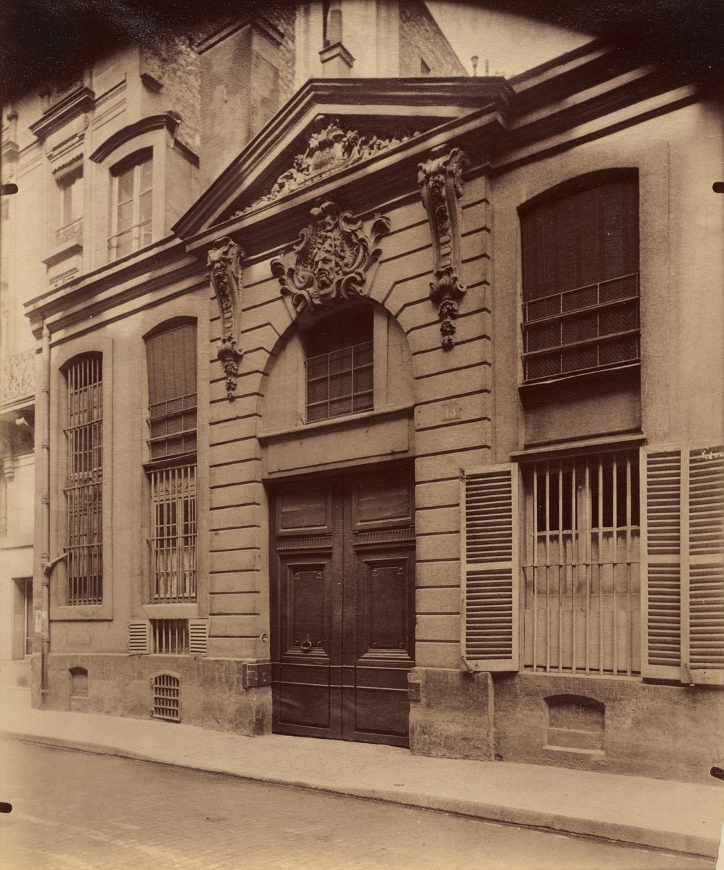 Caddeye Bak by Eugène Atget