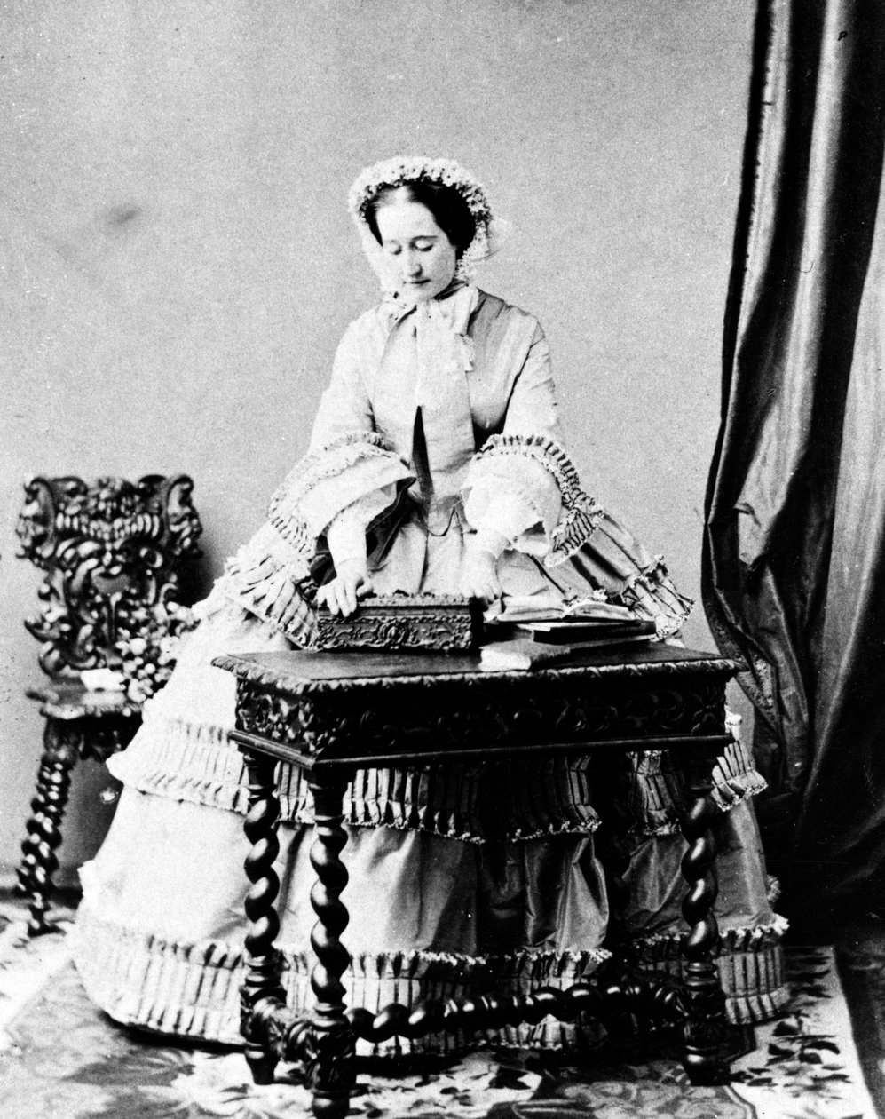 İmparatoriçe Eugenie by European Photographer