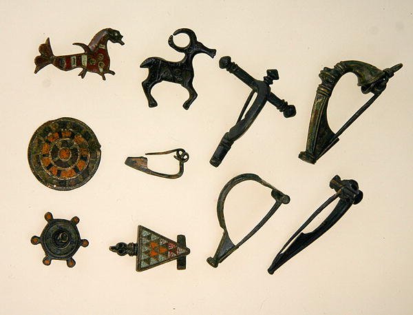 Broşlar (bronz) by European European
