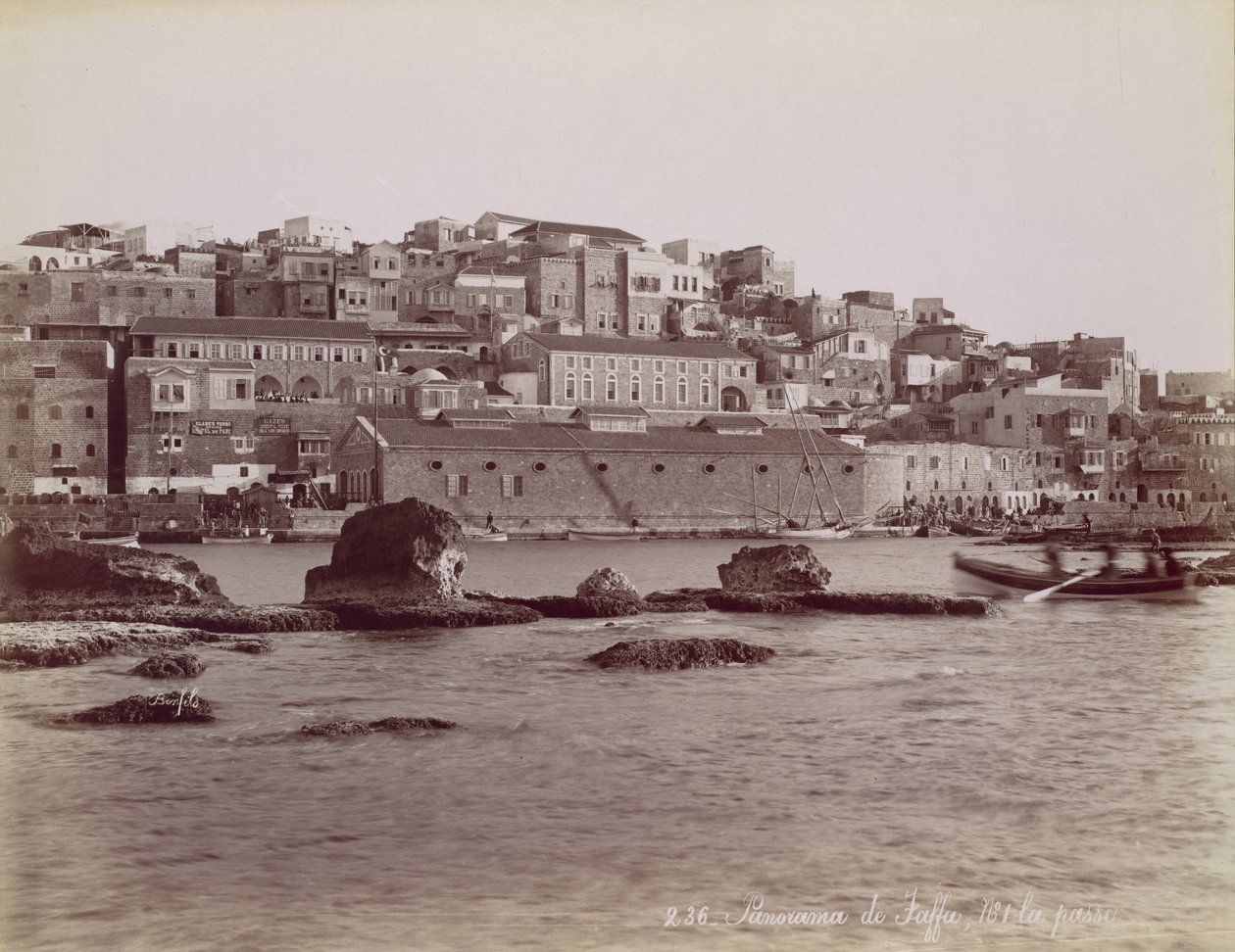 Yafa Panoraması, yak. 1880. by Félix Bonfils