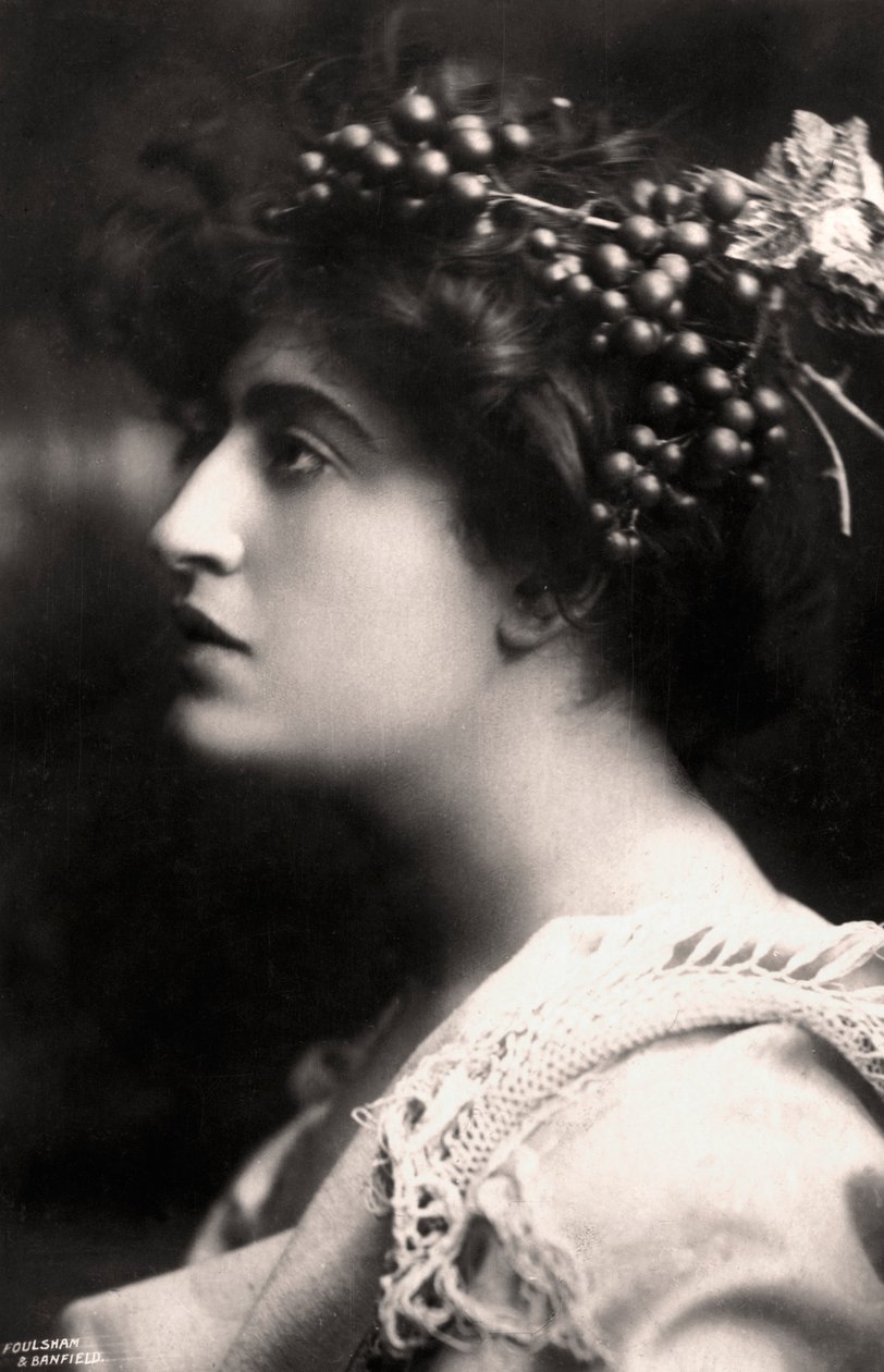 Constance Collier 1878-1955, İngiliz aktris, 1900