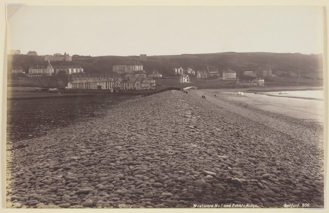 Batıya doğru Ho ve Pebble Ridge, 186094. by Francis Bedford