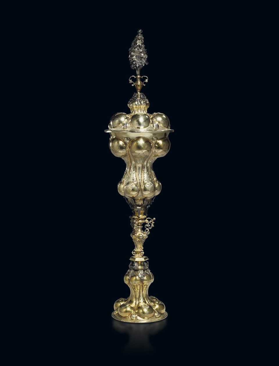 Parsel yaldızlı kap ve kapak, 1609-29 by Franz Fischer