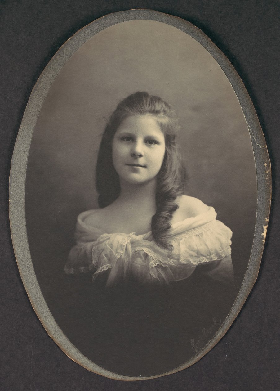[Omuzsuz Beyaz Elbiseli Kız], 1890