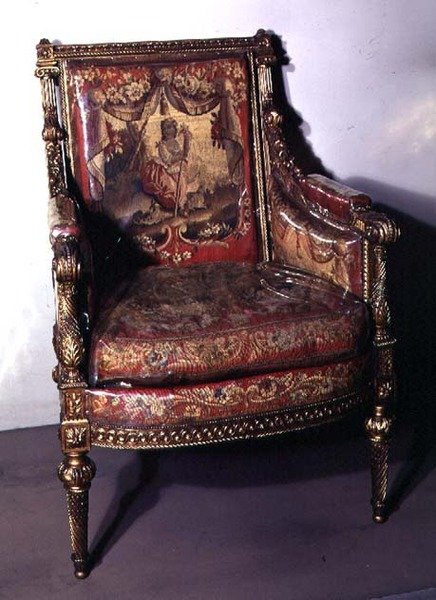 Goblen döşemeli oymalı koltuk, c.1780 (yaldızlı ahşap) by French School