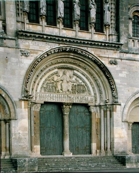 Manastır Kilisesi Merkez Portalı, 1096-1106, 1845