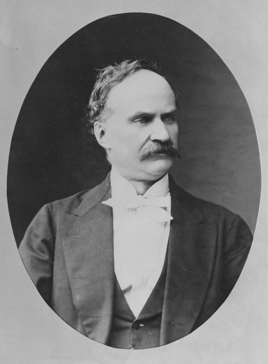 Léon Adam