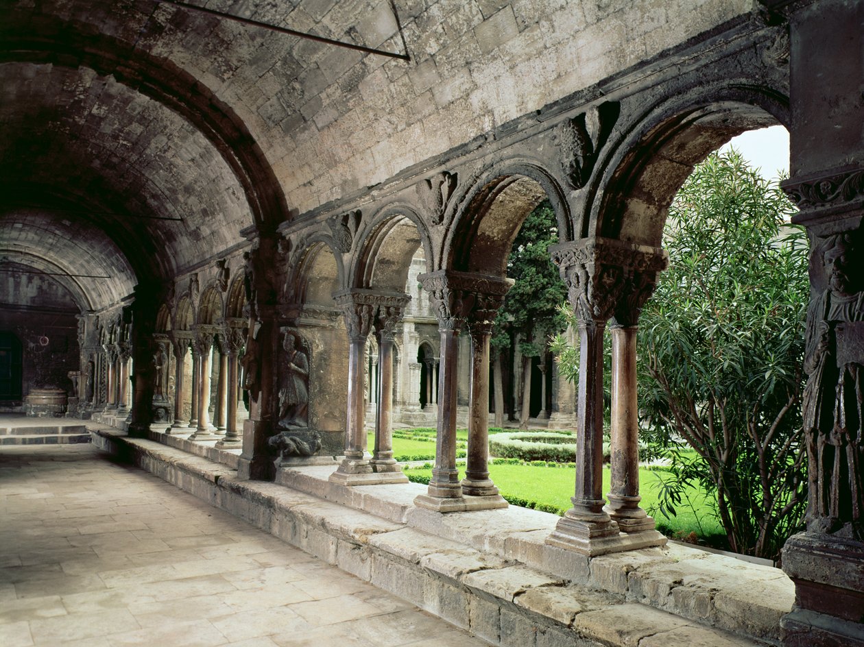 Manastırın içi by French School