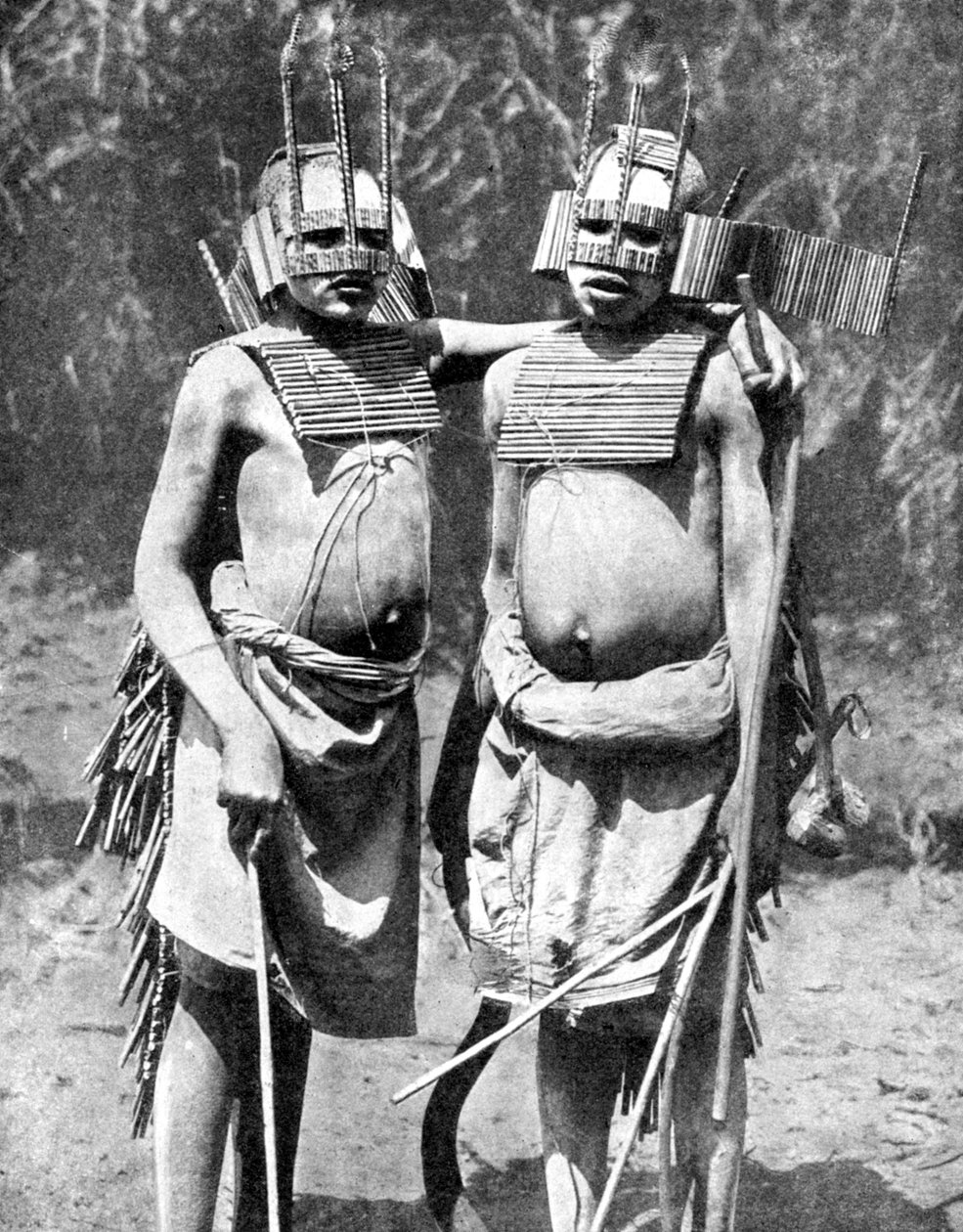 İki cadı doktor, Tanganyika Tanzanya, Afrika, 1936. by GPA