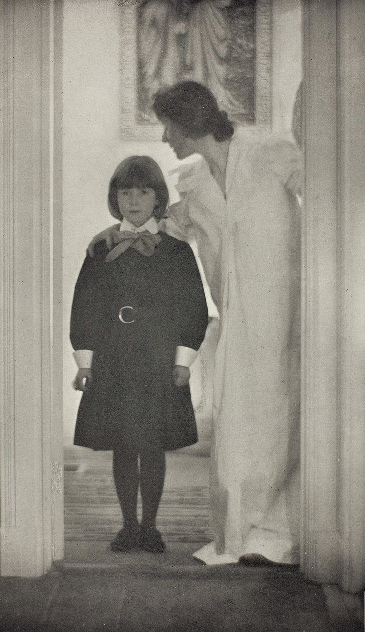 Kadınlar Arasında Kutsanmış Art You, 1899. by Gertrude Käsebier