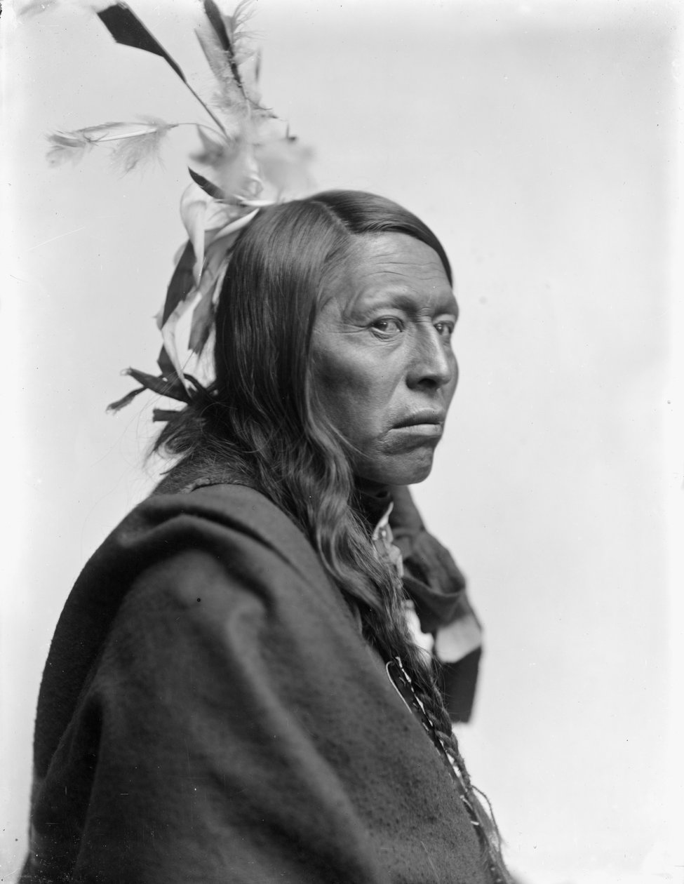 Sioux şefi Uçan Şahin, c.1900 by Gertrude Käsebier