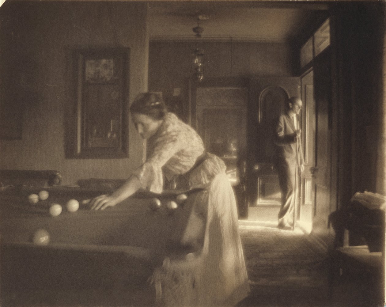Bilardo Oyunu, c.1907 (platin baskı) by Gertrude Käsebier